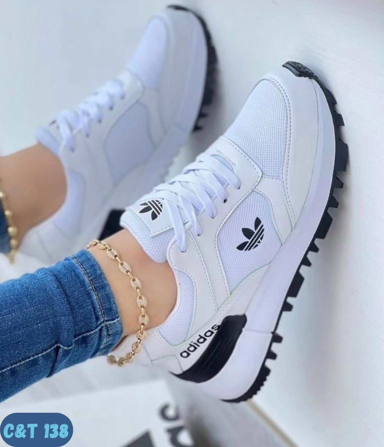 ADIDAS TREBOL BLANCOS (C&T 138)