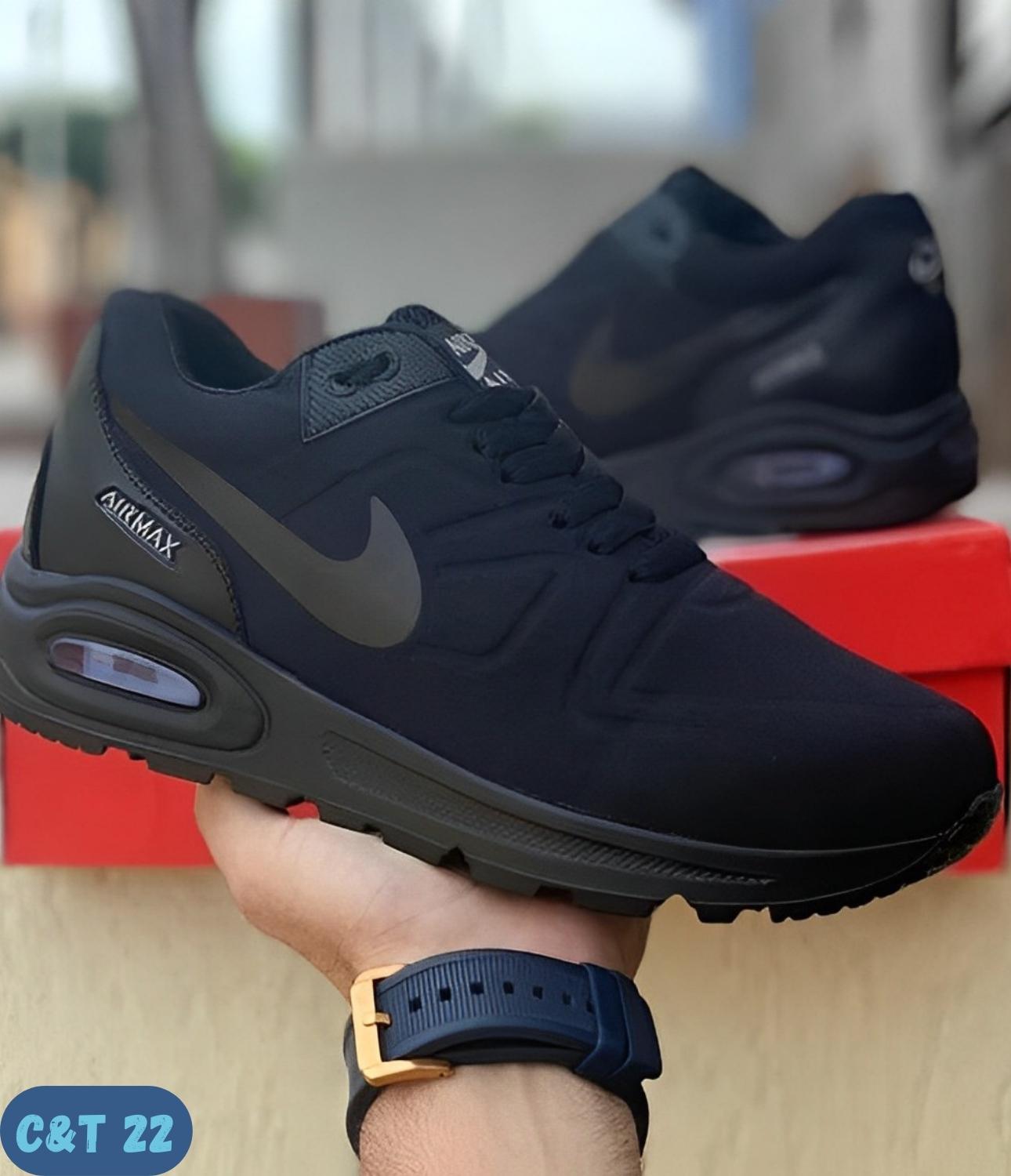 NIKE COMANDO NEGROS (C&T 22)