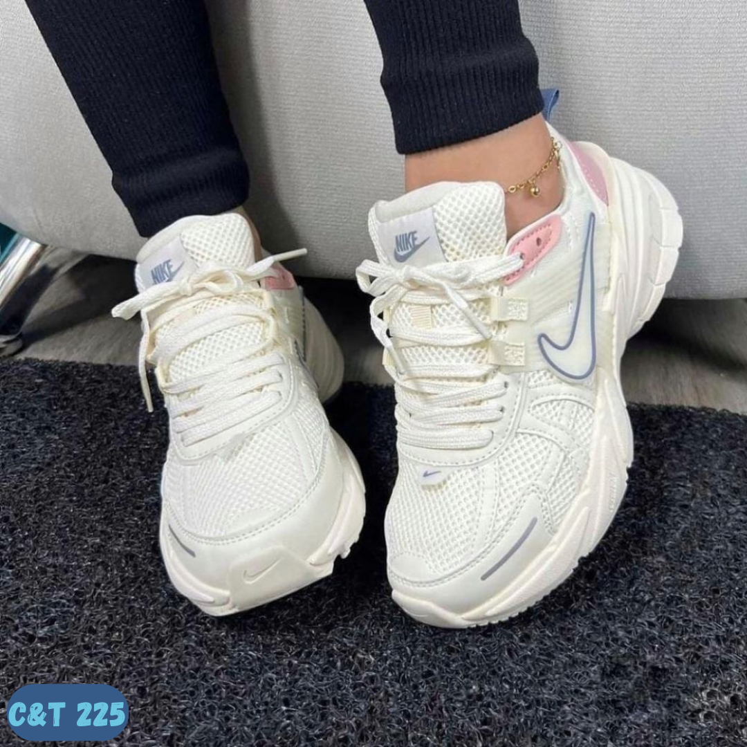 NIKE V2K RUN BLANCO ROSA (C&T 225)