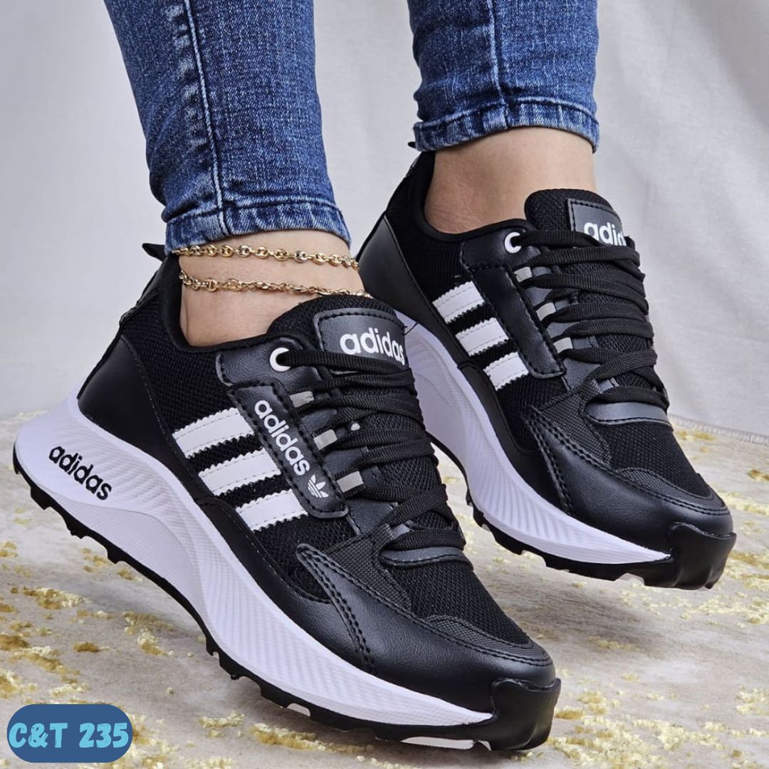 ADIDAS SPOTS NEGROS (C&T 235)
