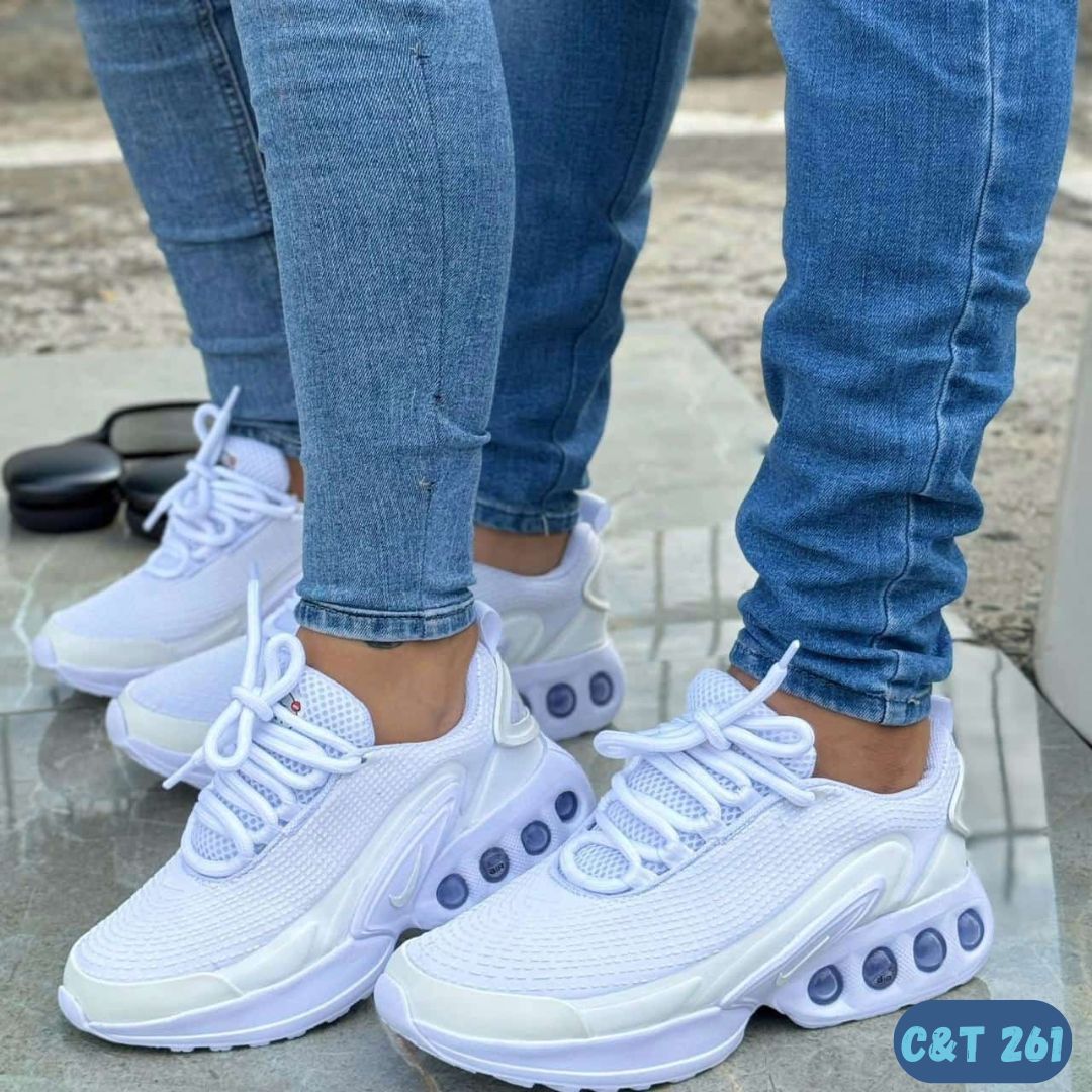 NIKE AIR MAX BLANCOS (C&T 261)