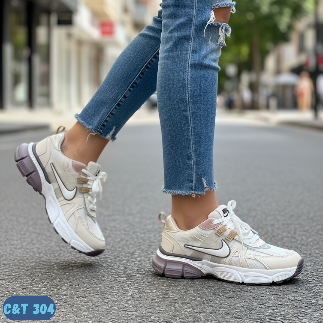 NIKE SPORTSWEAR BEIGE (C&T 304)