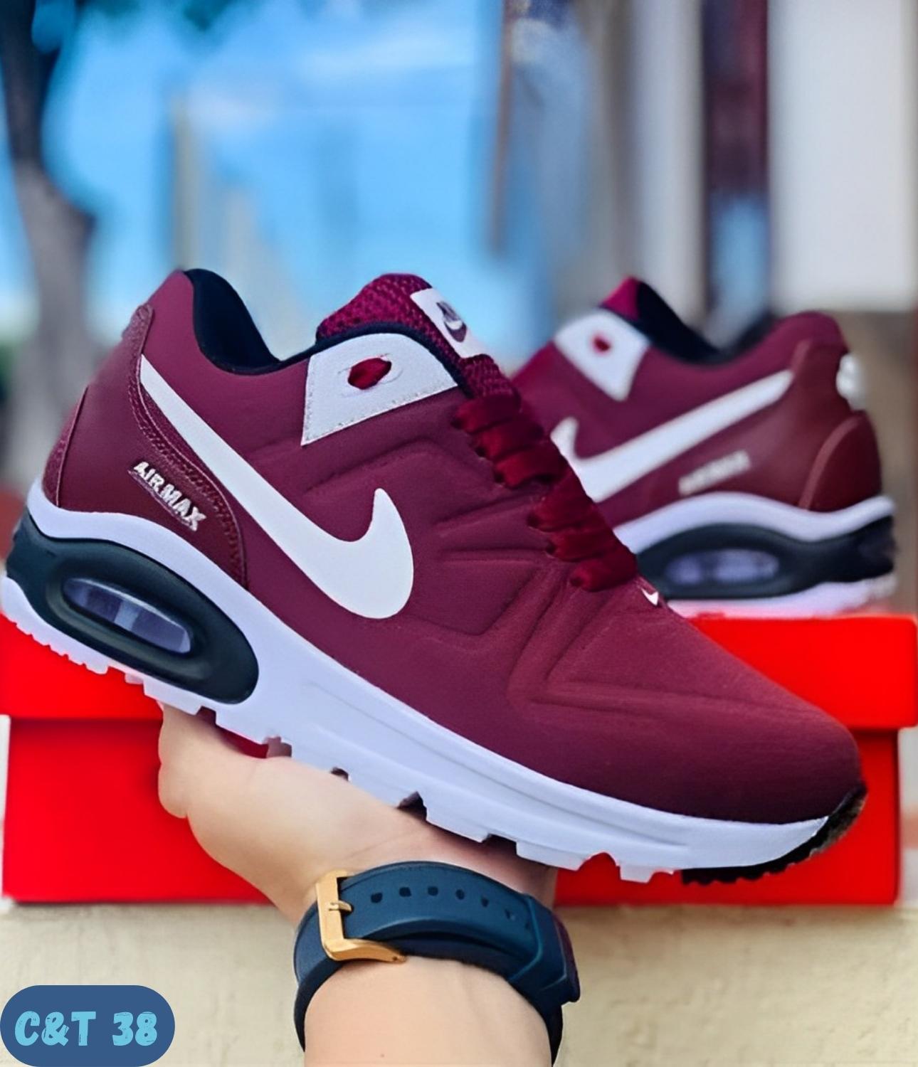 NIKE COMANDO VINOTINTOS (C&T 38)
