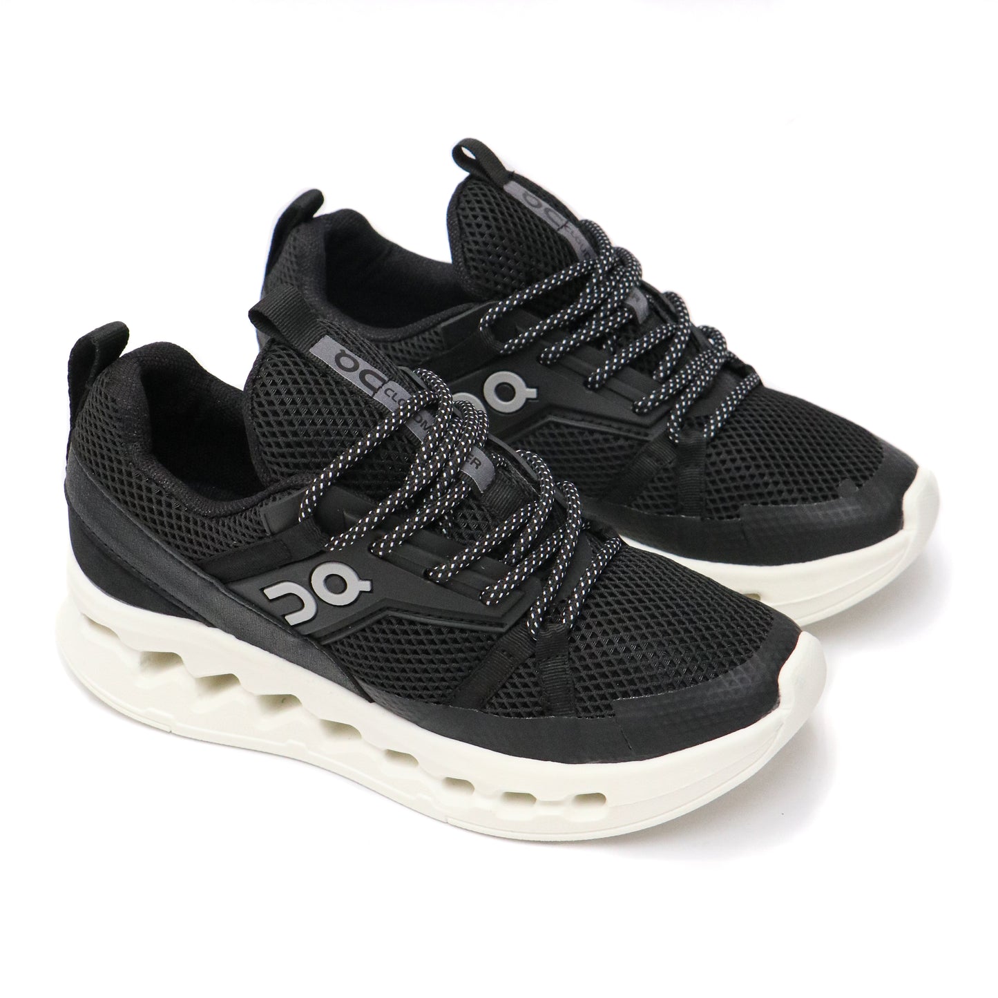 ON CLOUDSURFER NEGROS