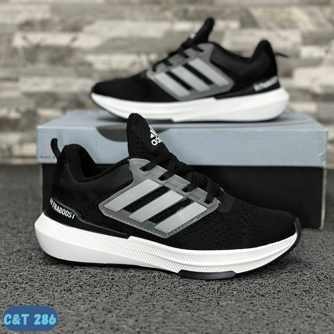 ADIDAS ULTRABOOST NEGROS (C&T 286)