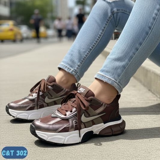 NIKE SPORTSWEAR MOKA(C&T 302)