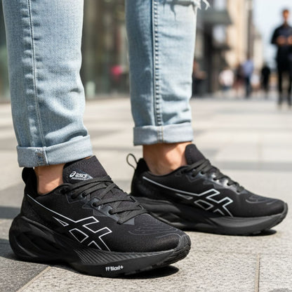 ASICS NOVABLAST 4 NEGRO